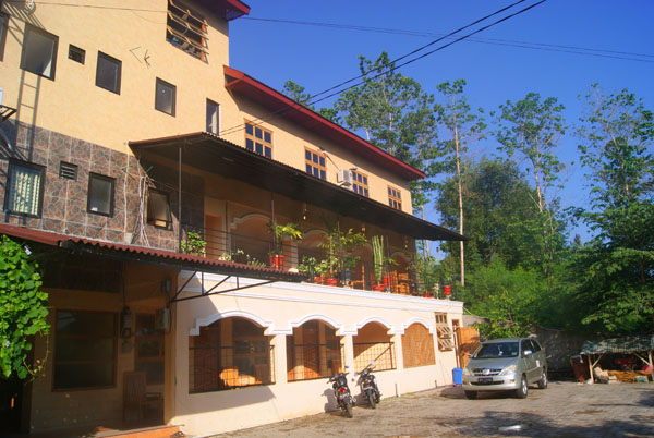Hotel Centro Bajo Labuan Bajo